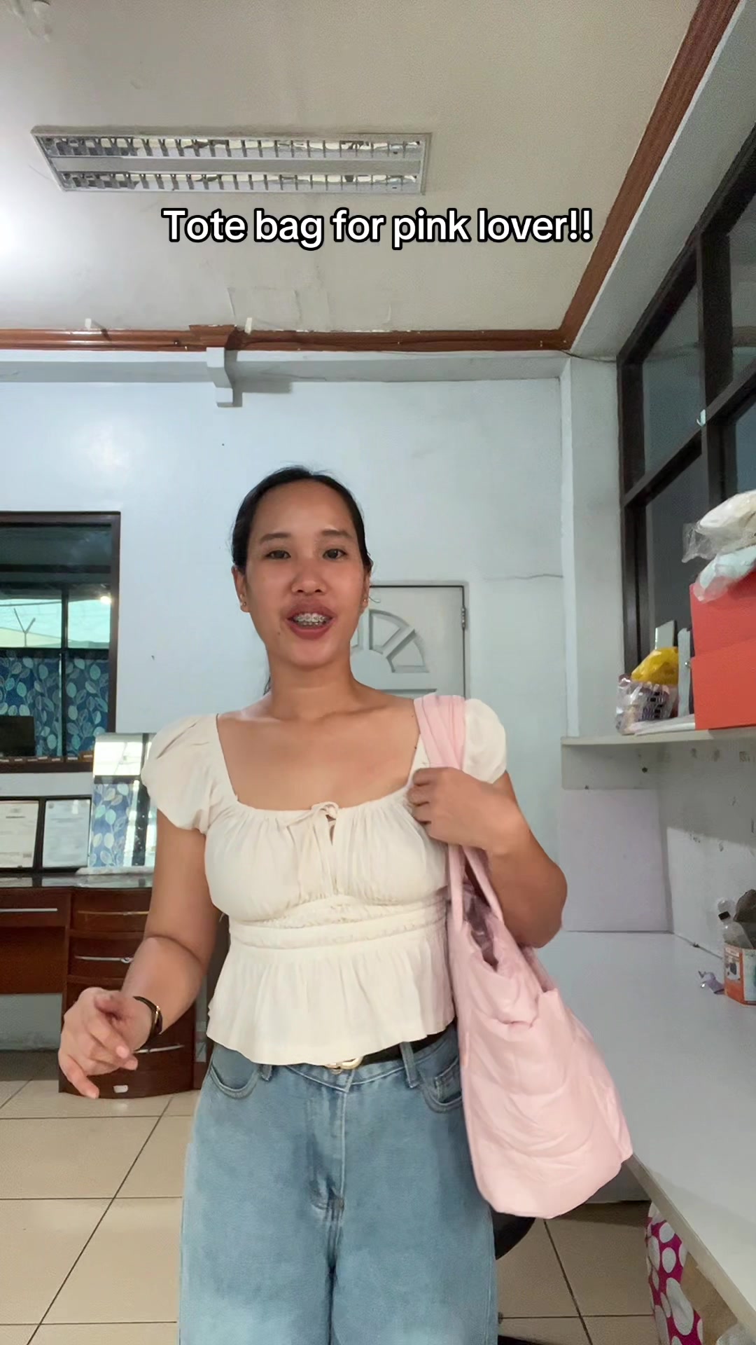 @J ᡣ𐭩