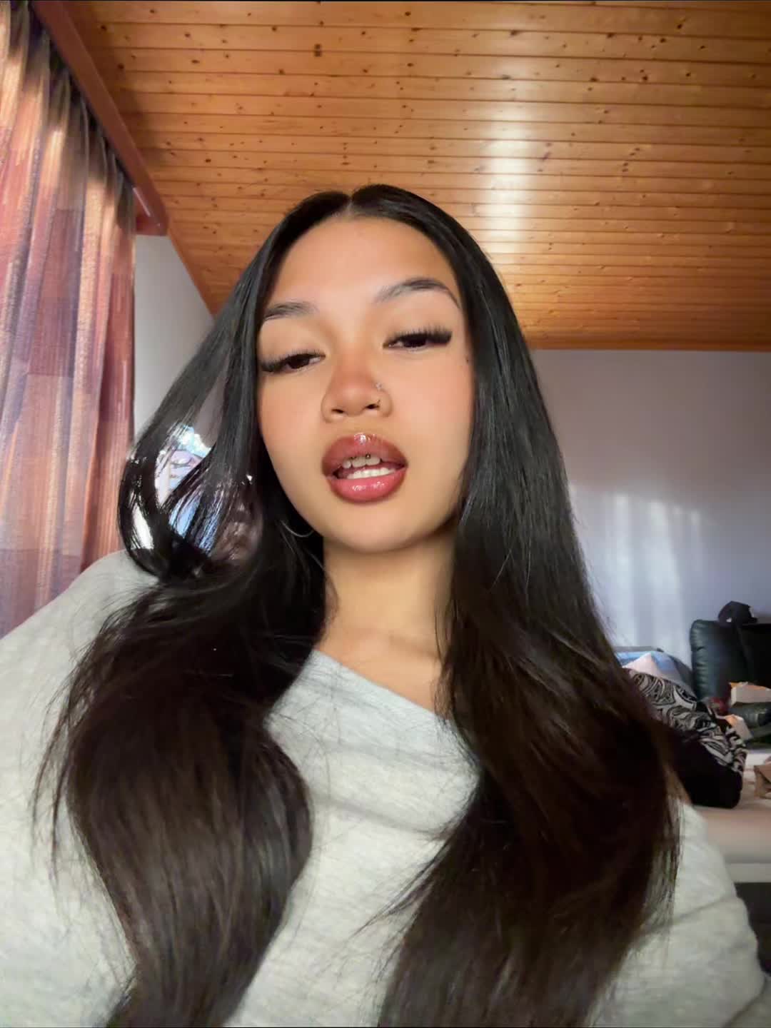 @Agatha.