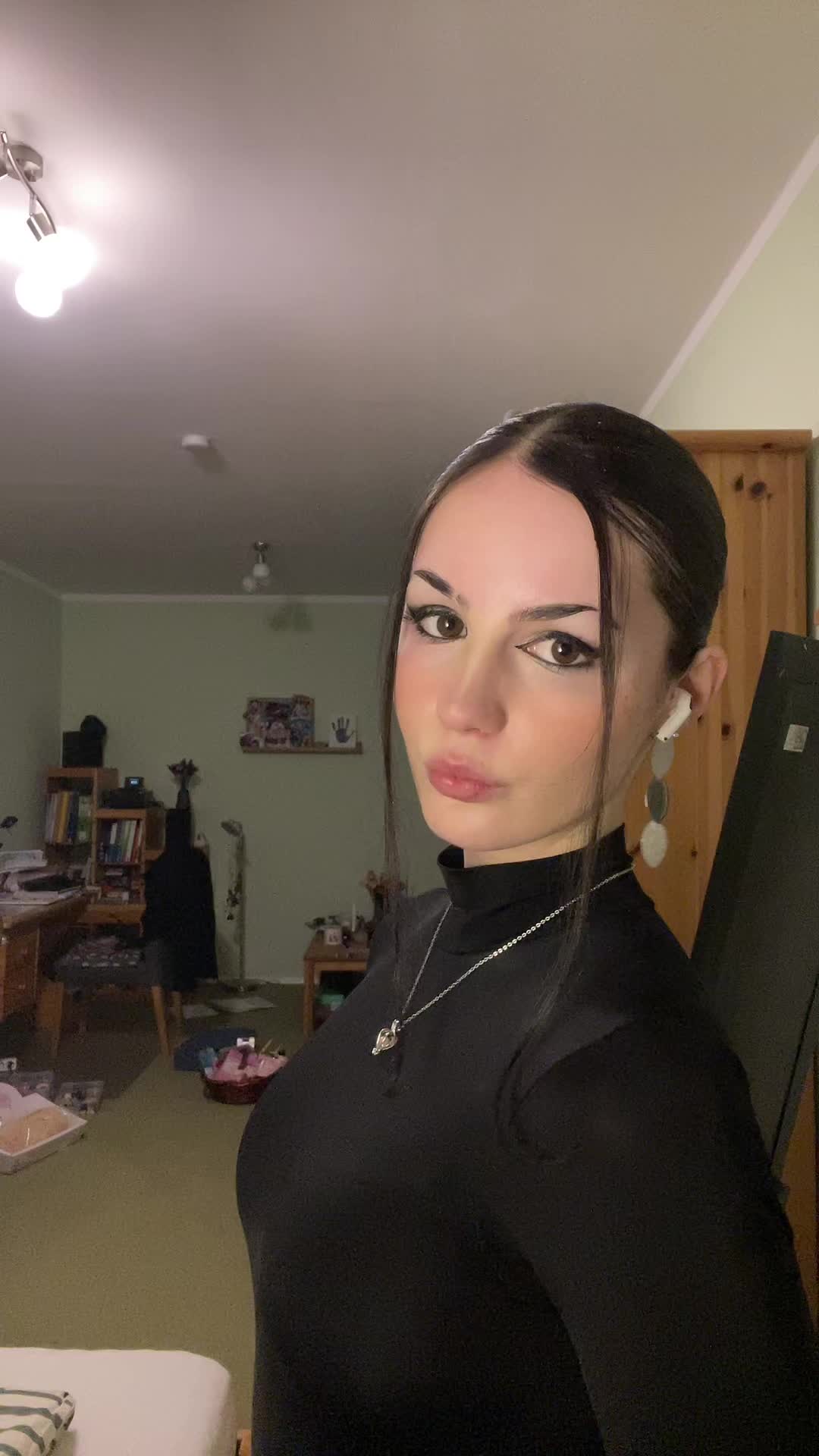 @itssssspia