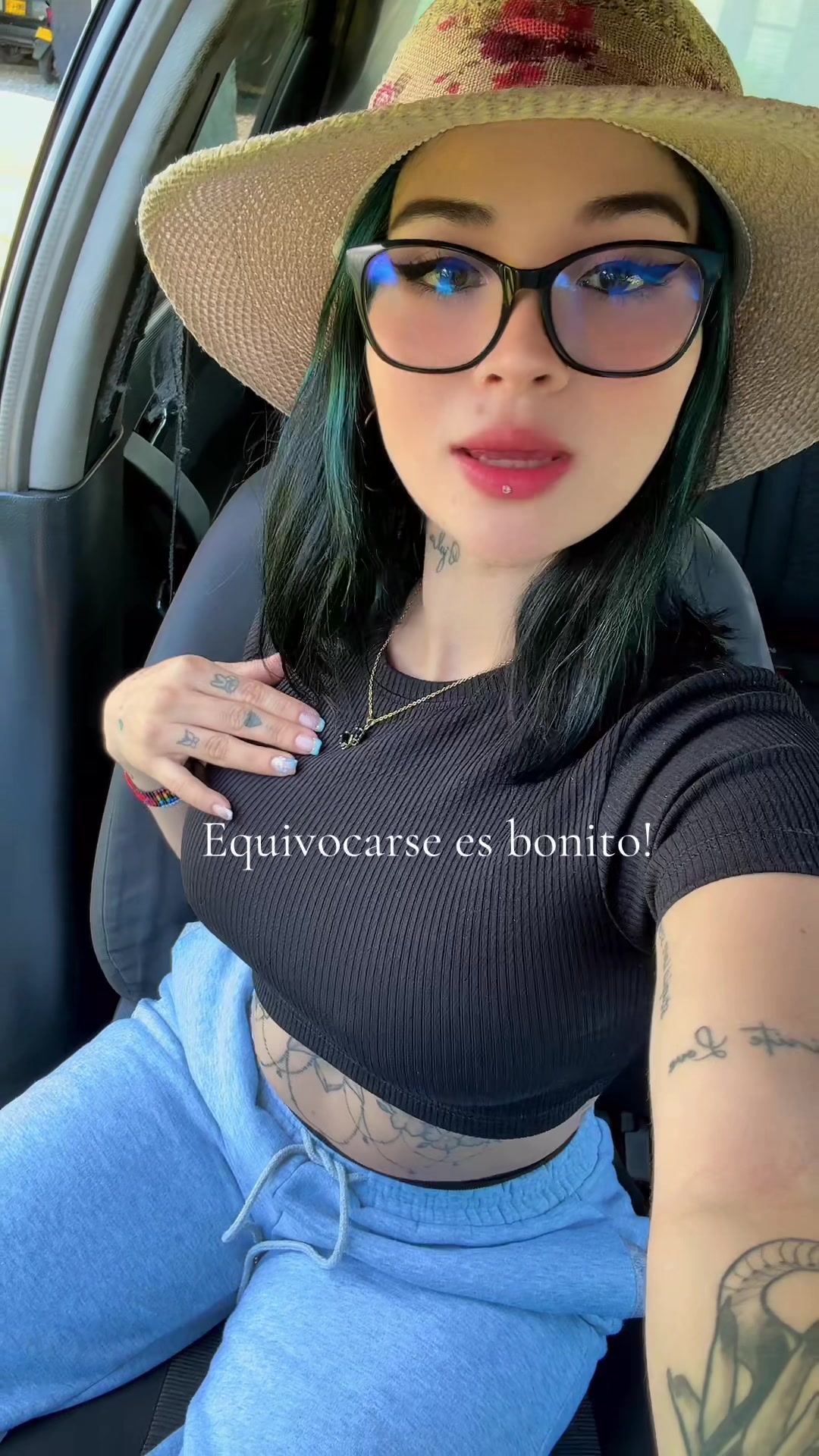 @🪼Laura Azulita 🦋