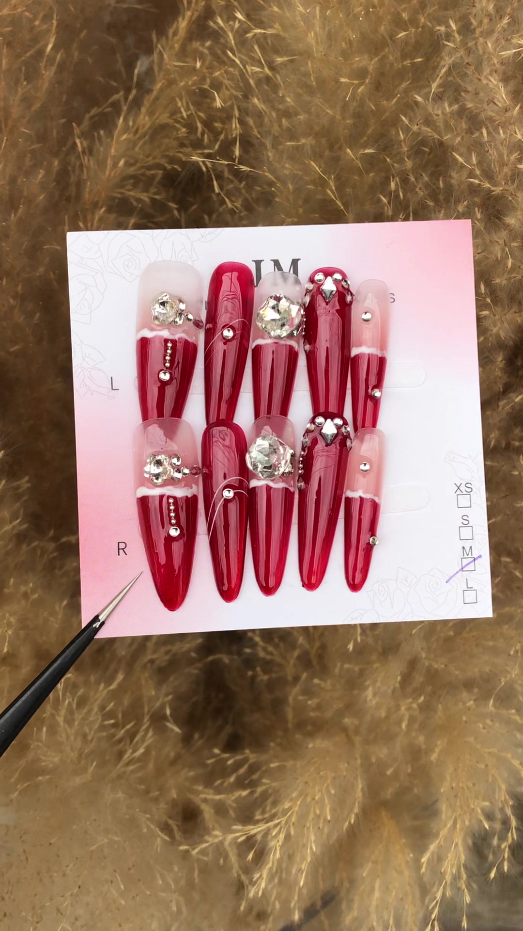 @JMhandmadepressonnails