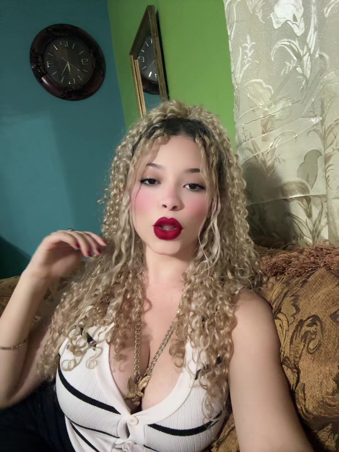 @Ana Munguia