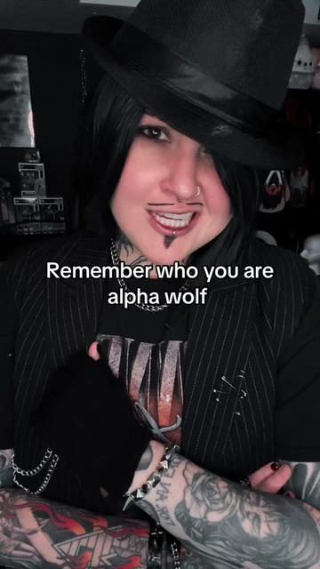 @Kel 🖤🕸️