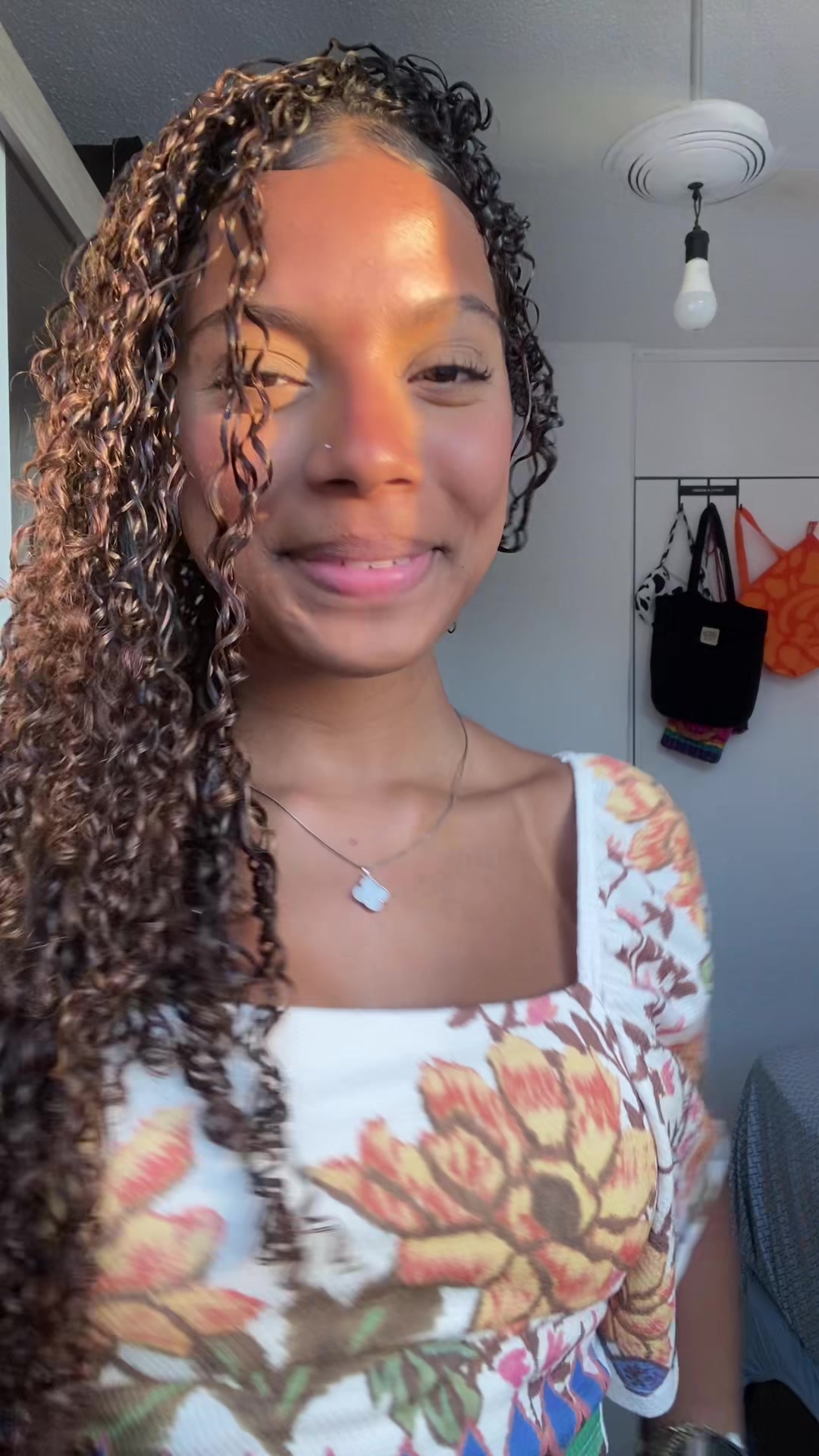 @livyasantos___