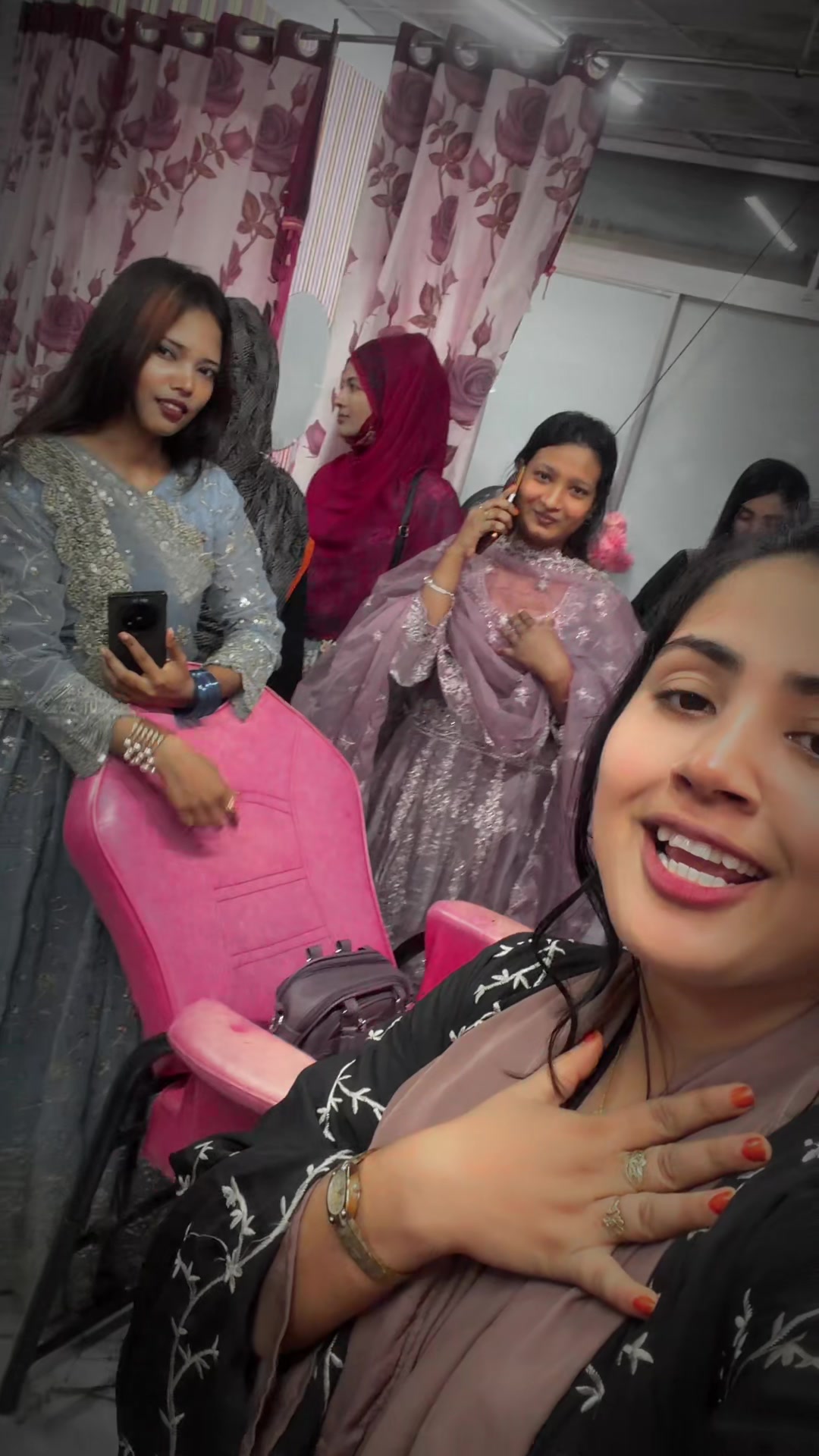 @🔥হাসির রাণী🔥