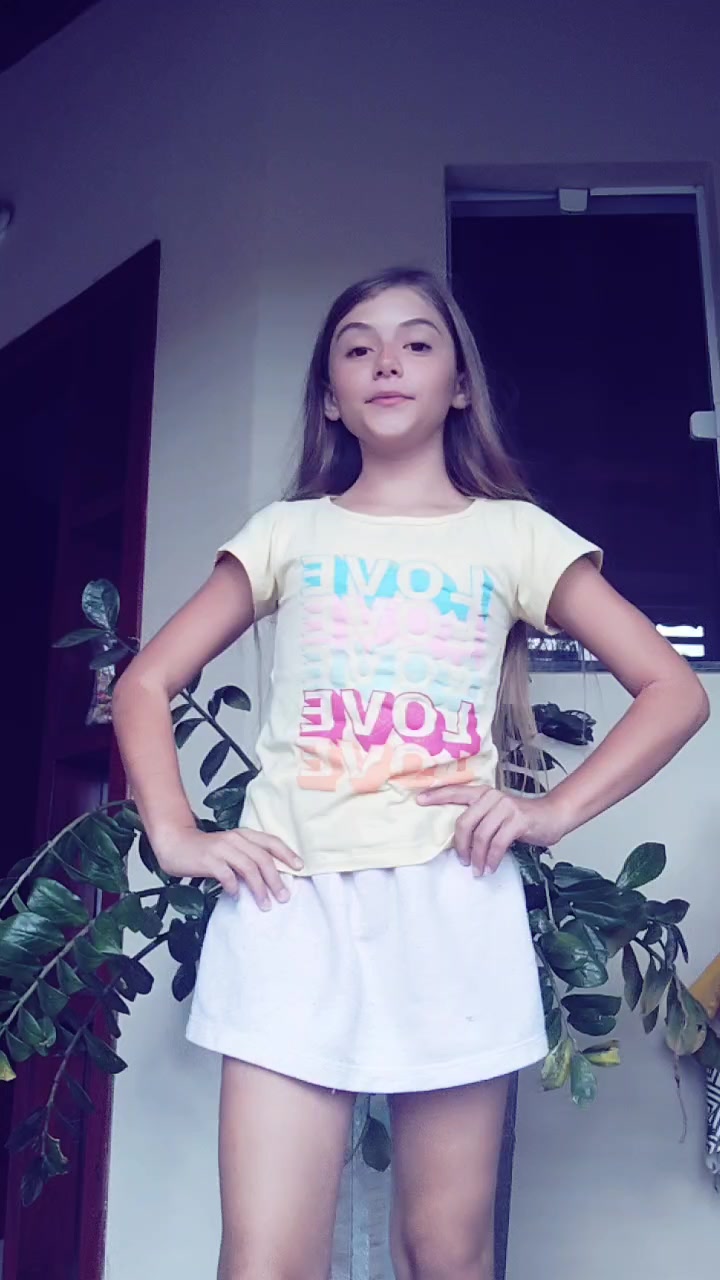 @Lavínia🩷✨