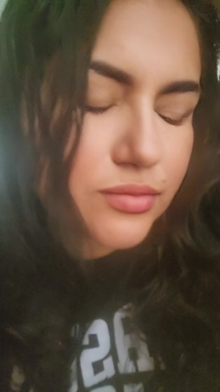 @Aniesperanza