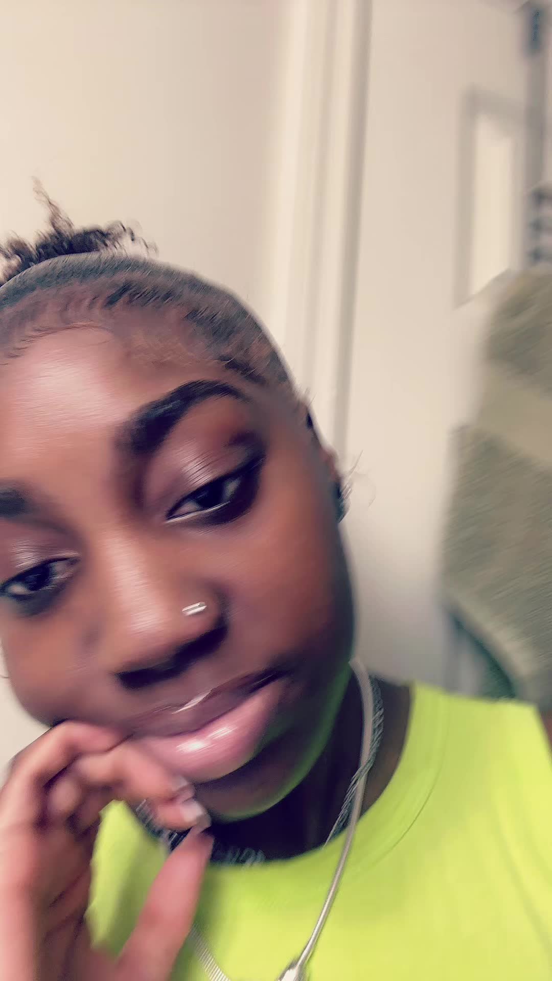 @️