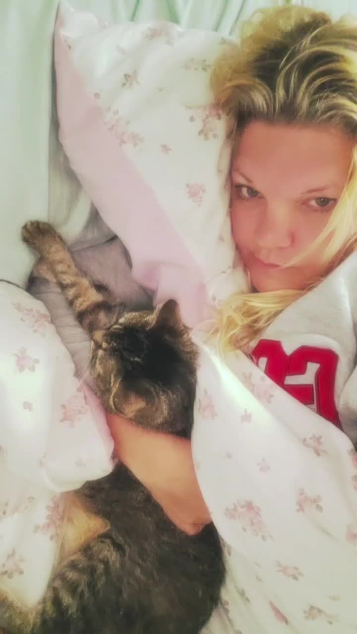 @Lisaschwoegler
