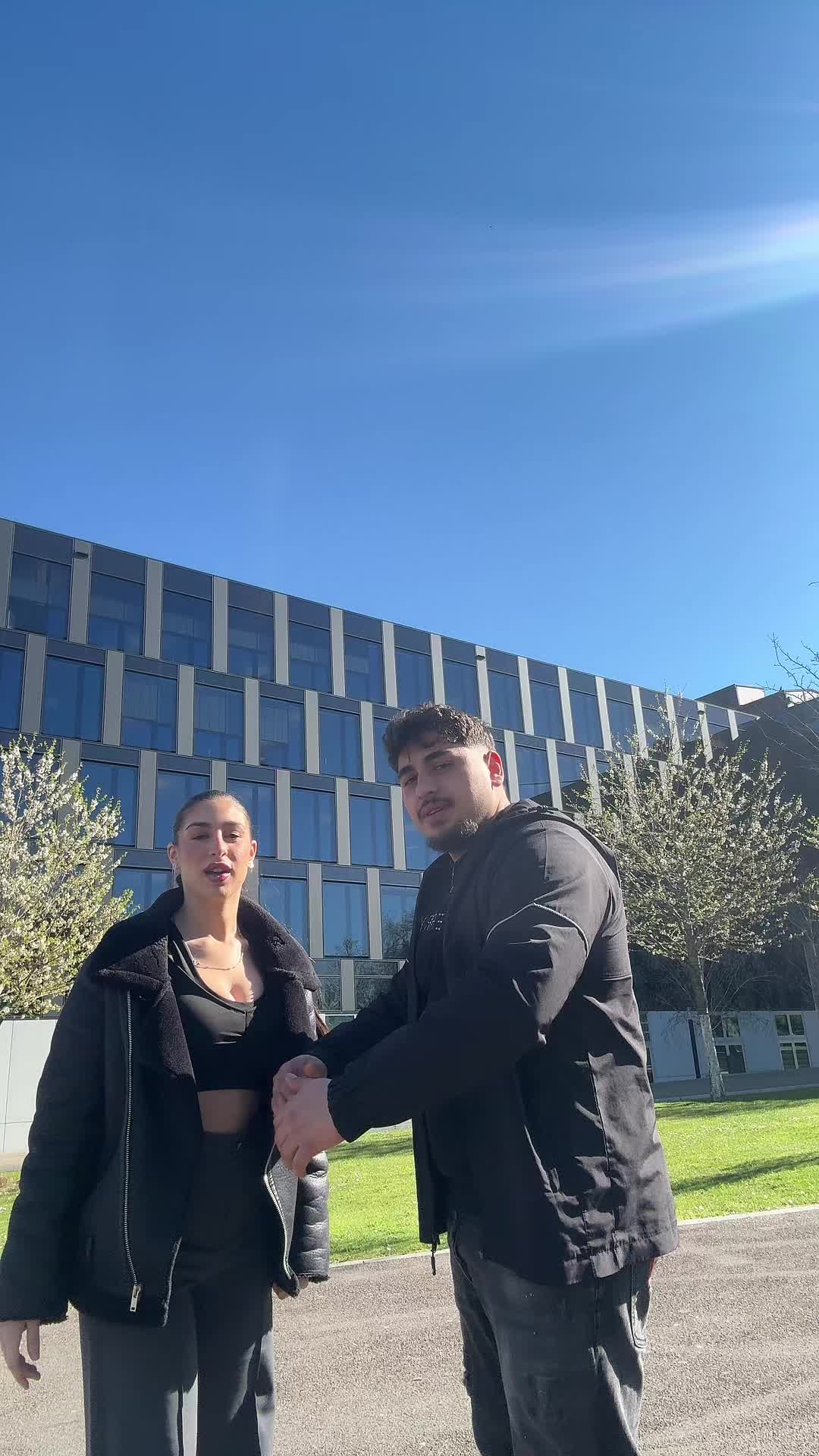 @𝑅𝑜𝑠𝑎 🇮🇹