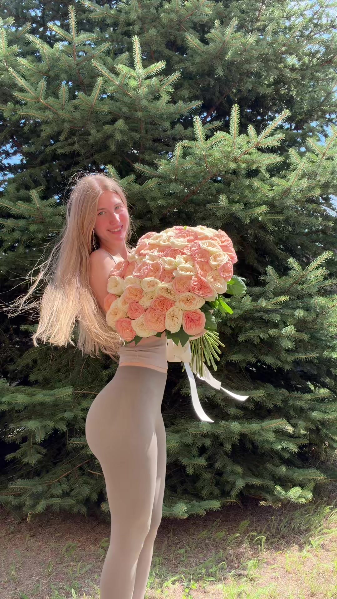 @Blondinka