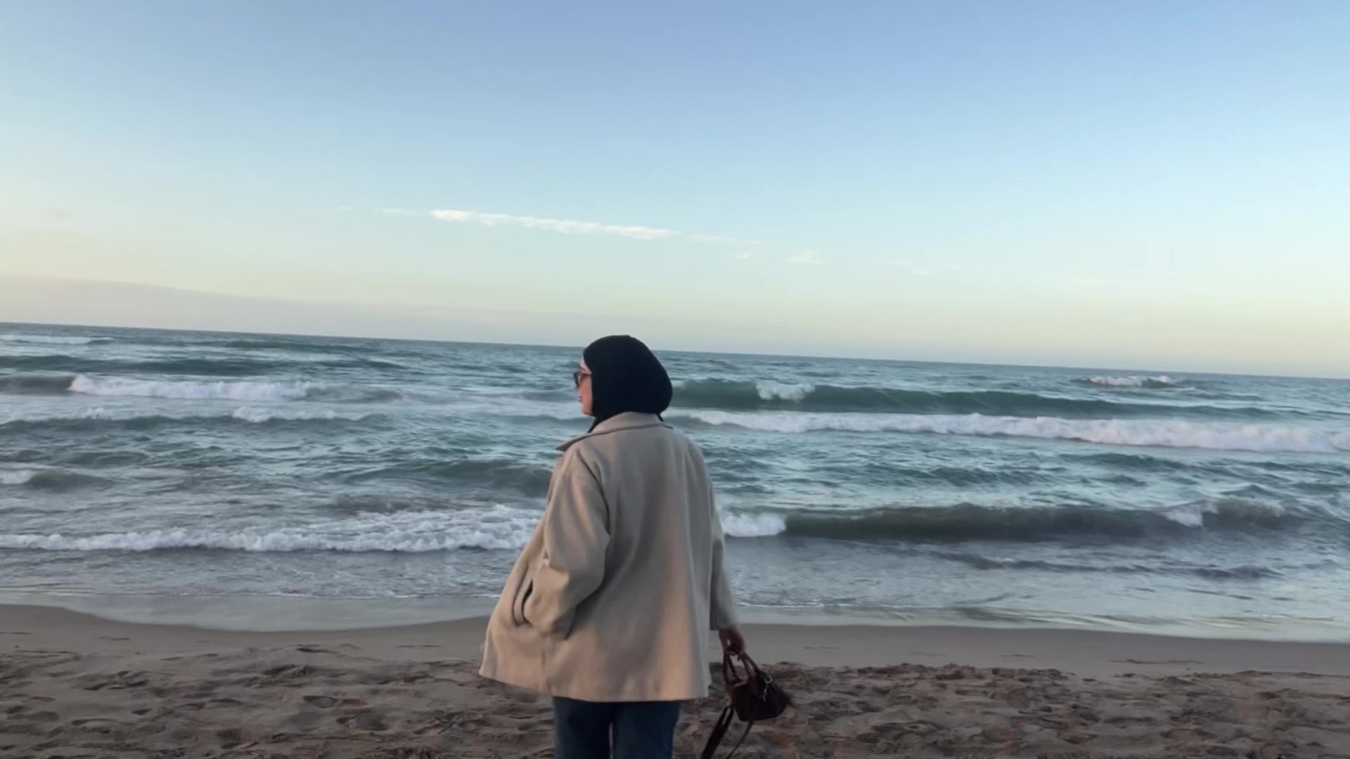 @billyy.mn