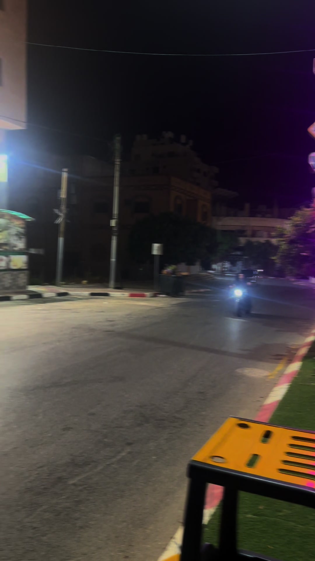 @עז אלדין 🍂.