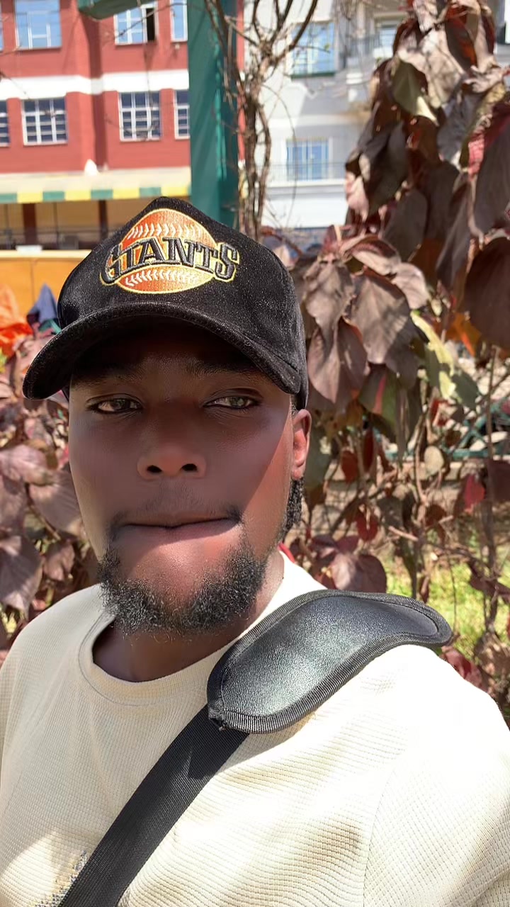@𝐒𝐋𝐈𝐓✔️