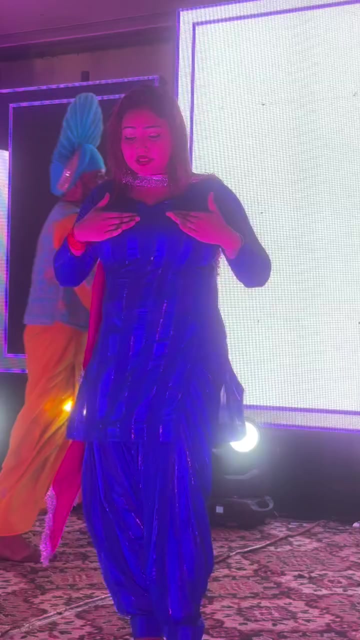 @Aj_Malika011