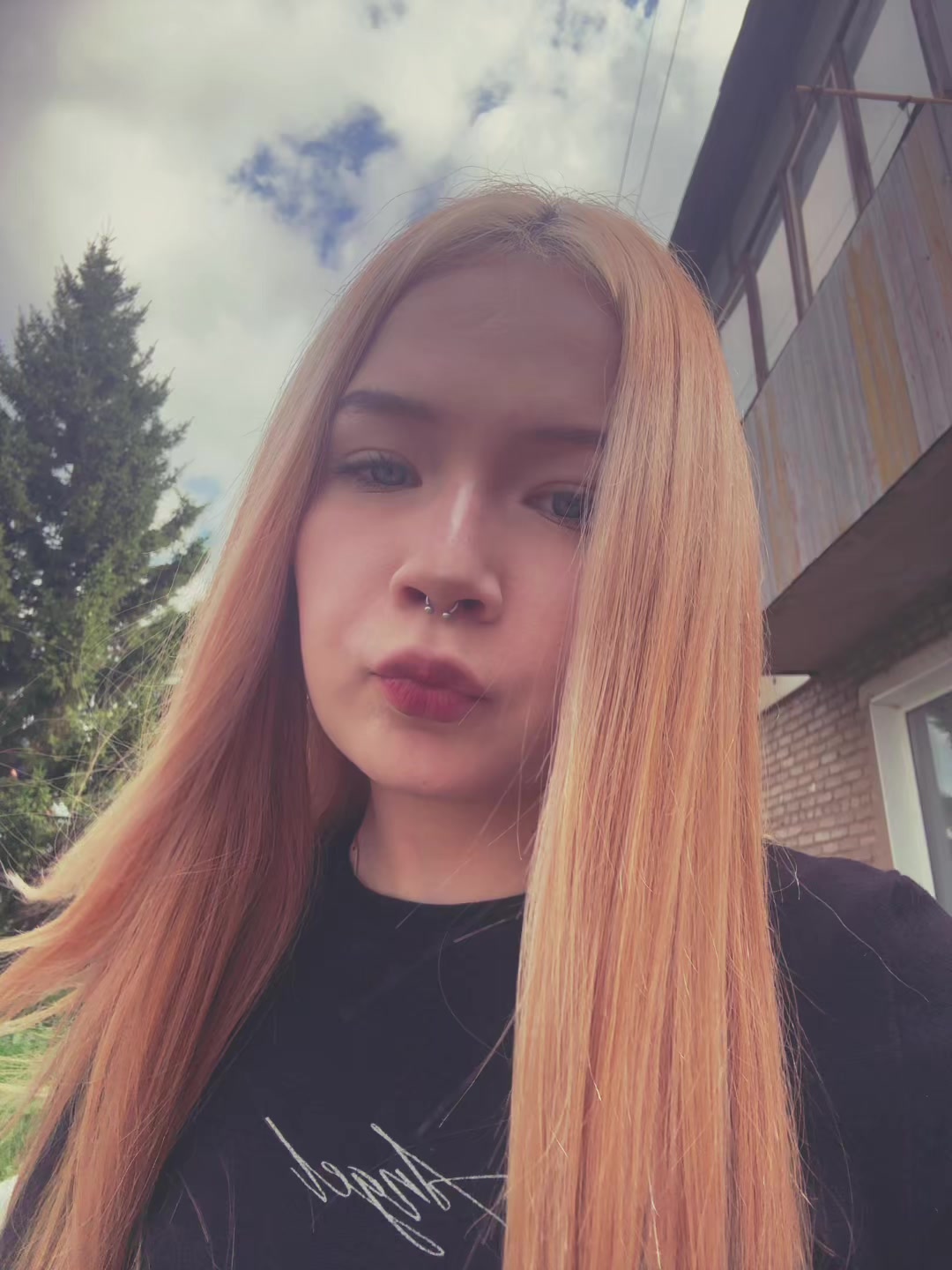 @динь-динь👅🩸