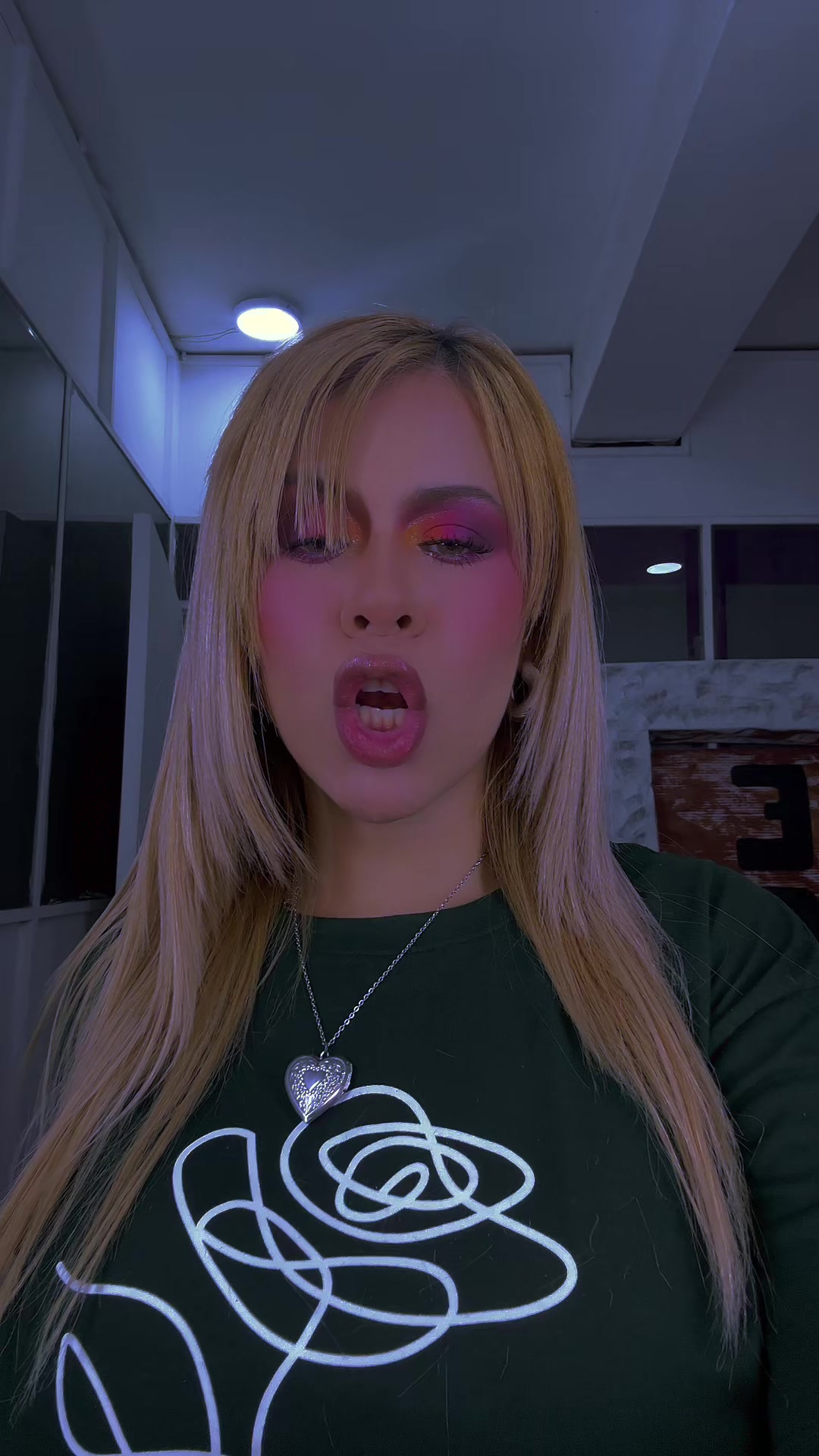 @Saday//Makeup//Dancer//UGC