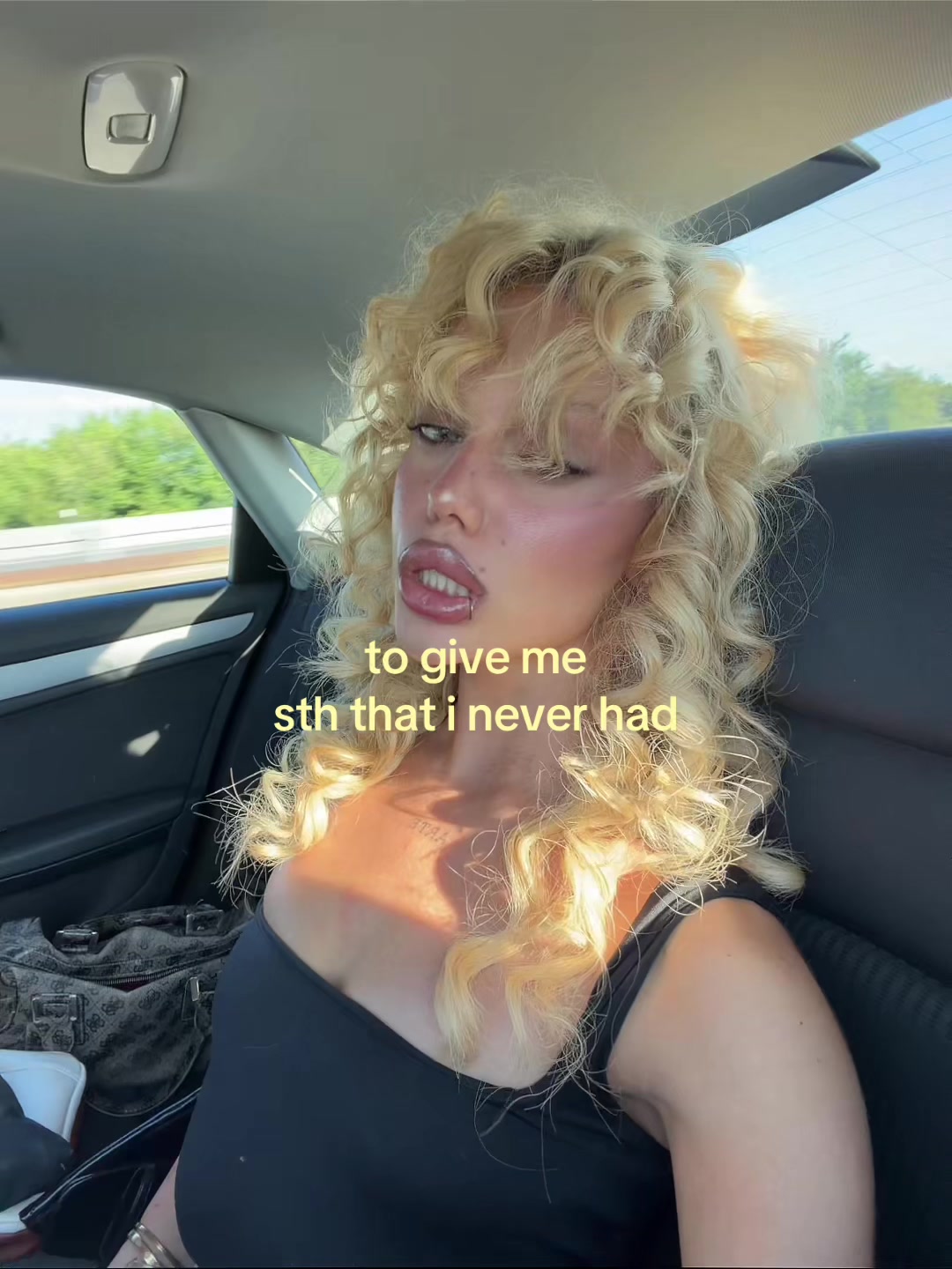 @Lores