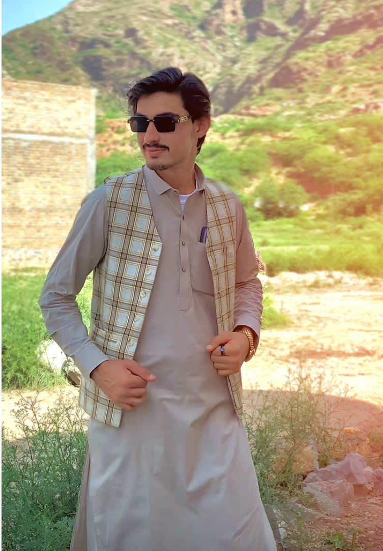 @👑 𝐊𝐈𝐍𝐆 𝐎̰𝐅̰ ۔اورکزئ 👑