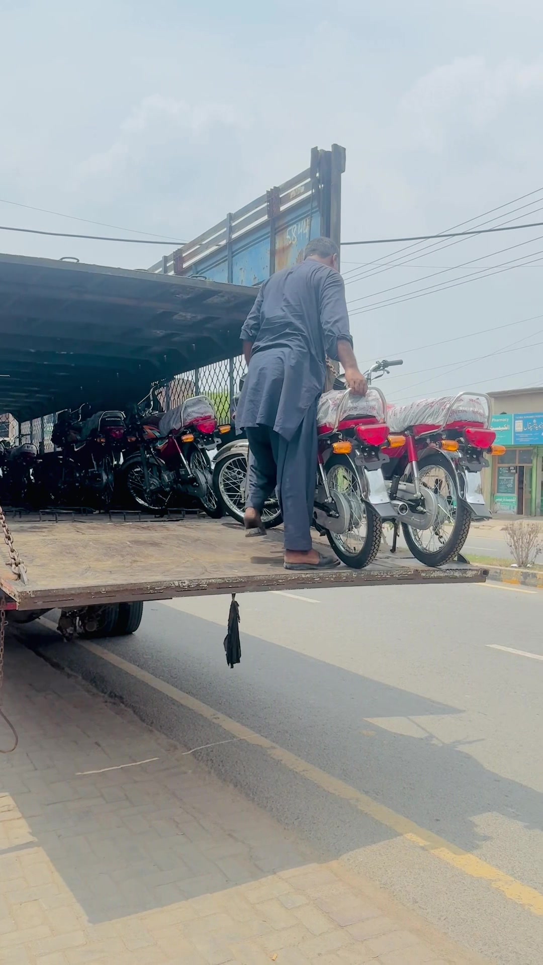 @❤️علی بھائی ہنڈا شوروم والے ❤️