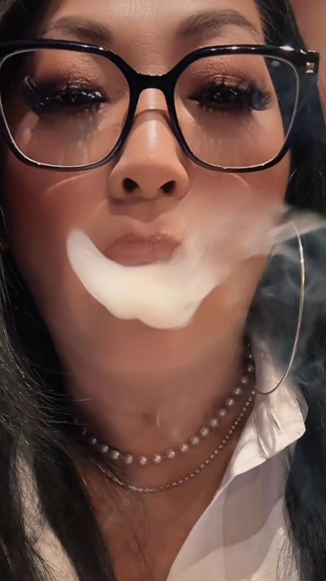 @Vietnamese Vixen