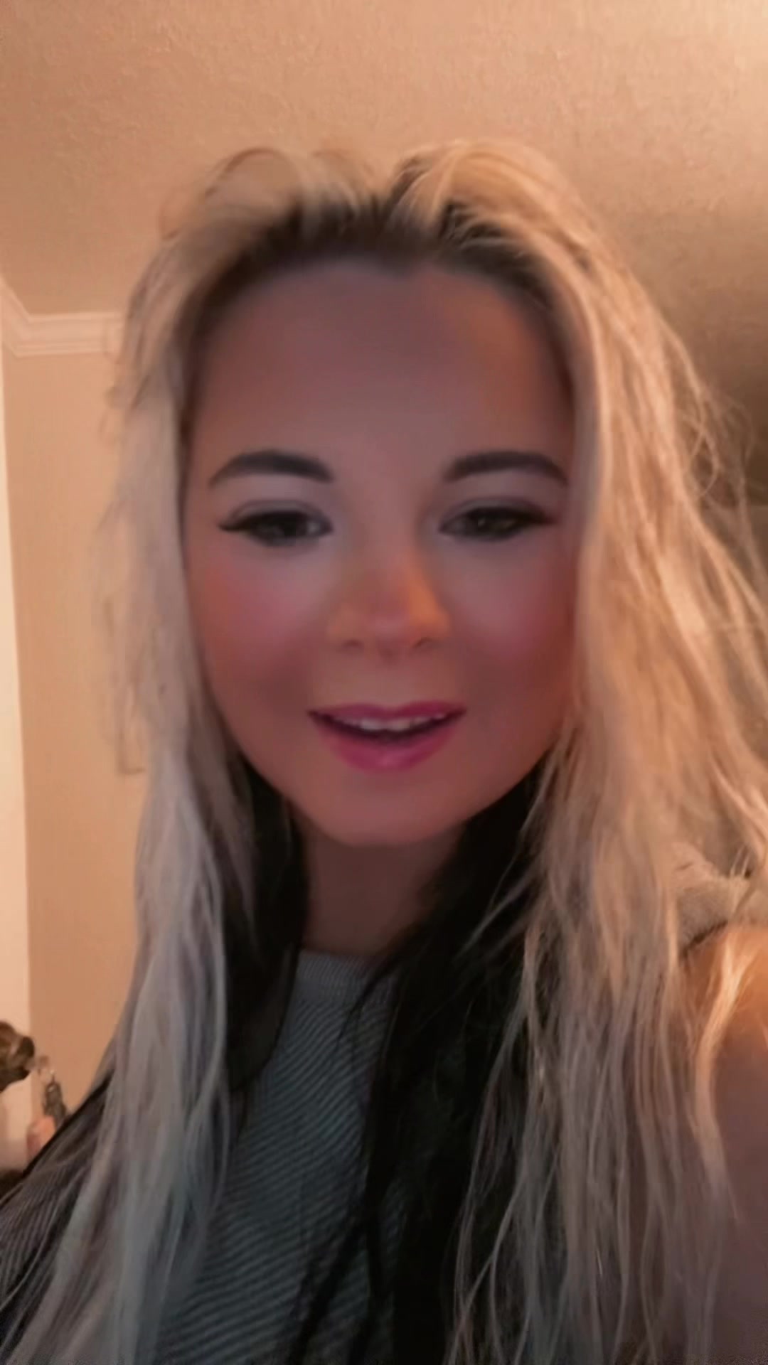 @adrianna ๐ค๐