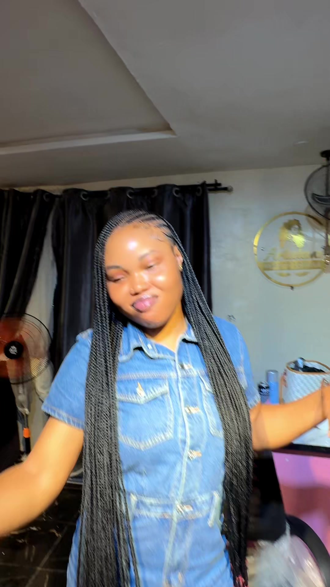 @HAIRSTYLIST IN OYO
