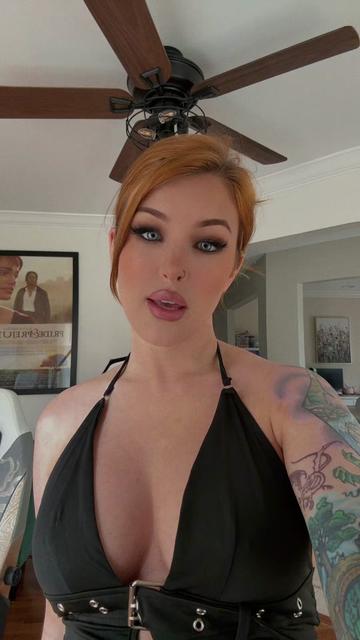 @MickaelaWest
