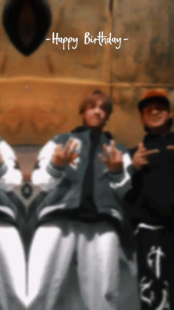 @๐
บ๐๐๐ฉ๐๐คโ๐ค