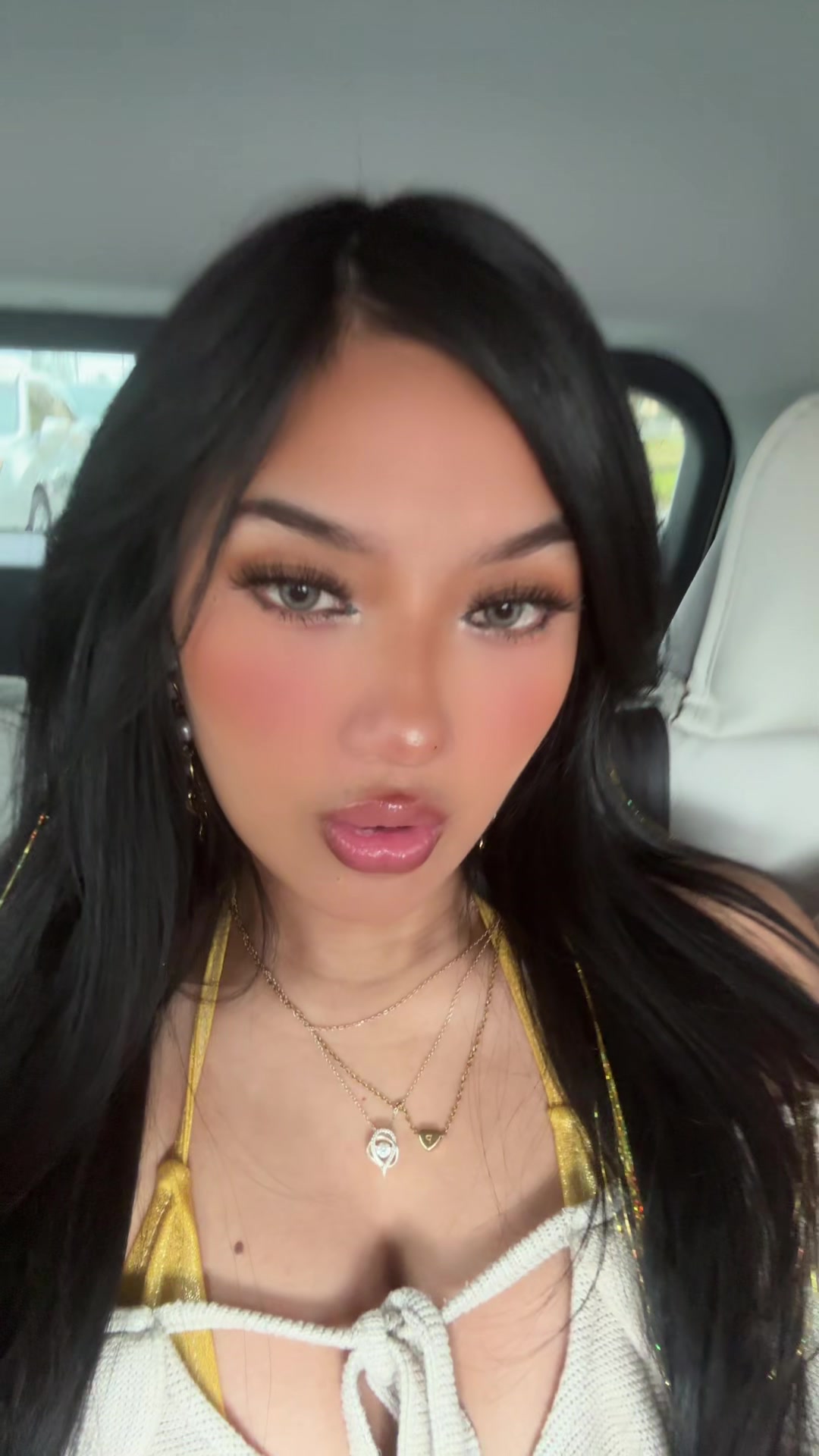 @a v a l o n 🦋