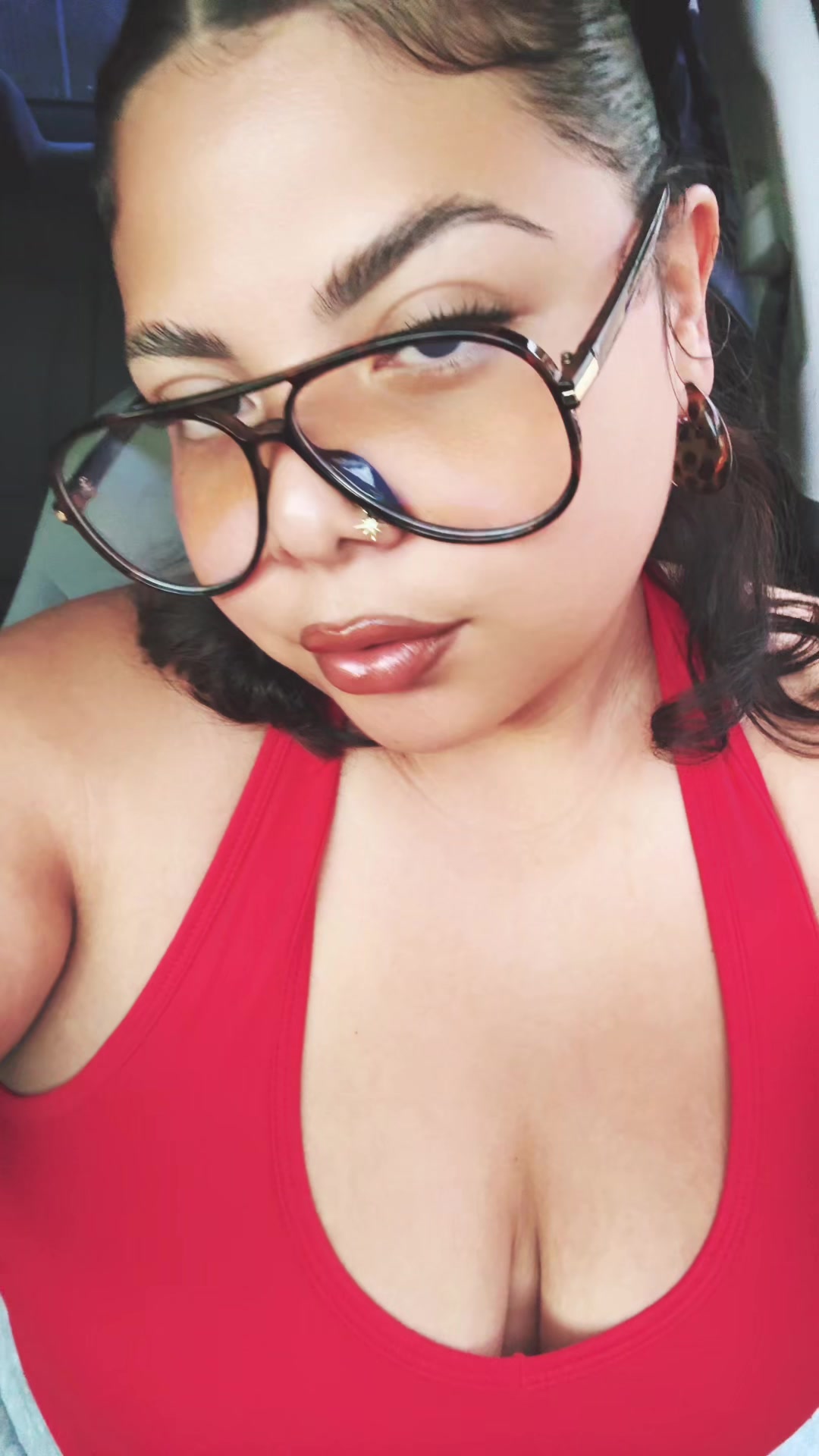 @momoneyym