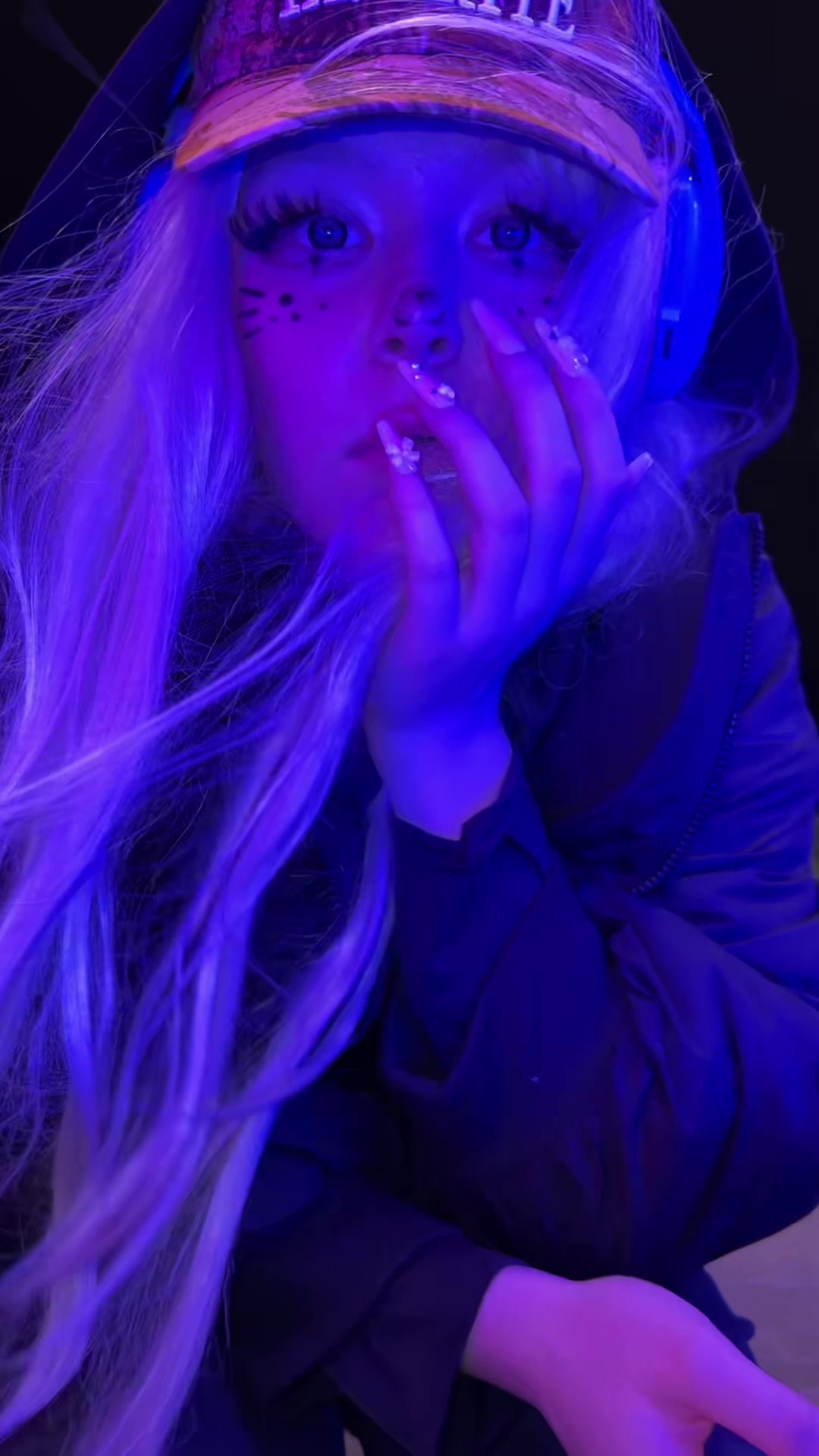 @Elybely