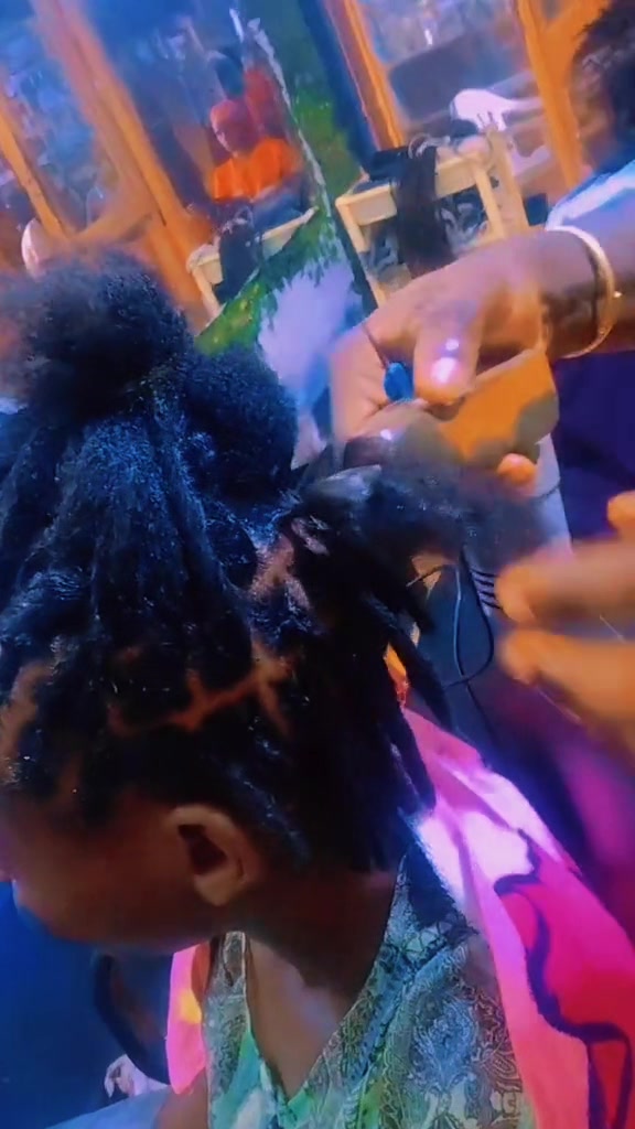 @Clintondreadlocks ug +256