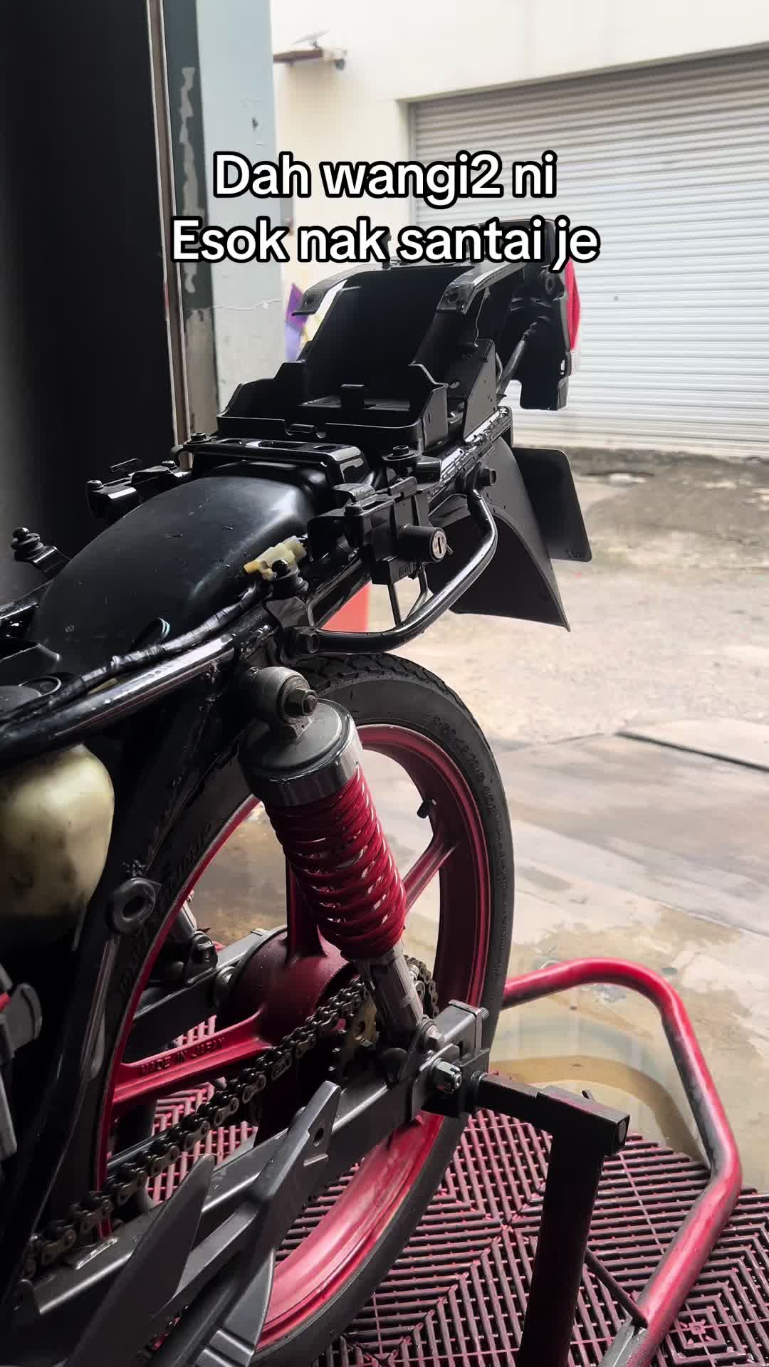 @izatg45bikespa