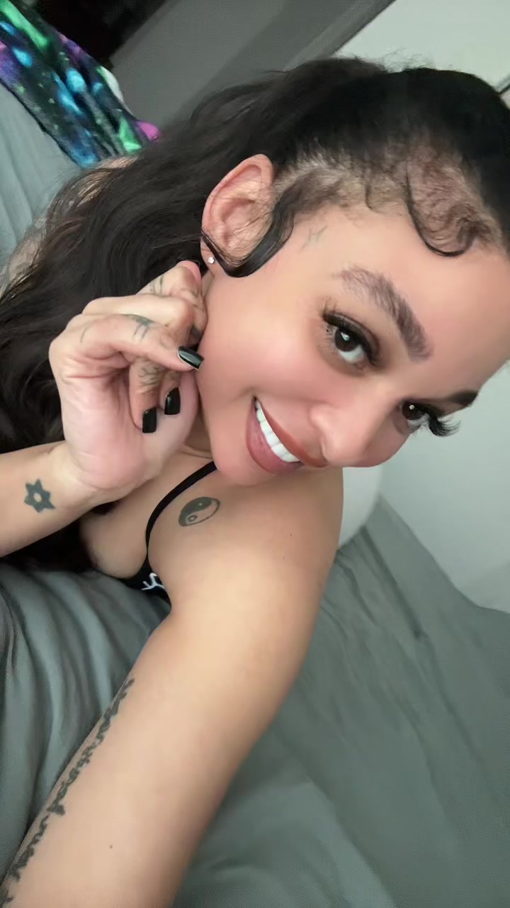 @EXCLUSIVEBRAND.CO