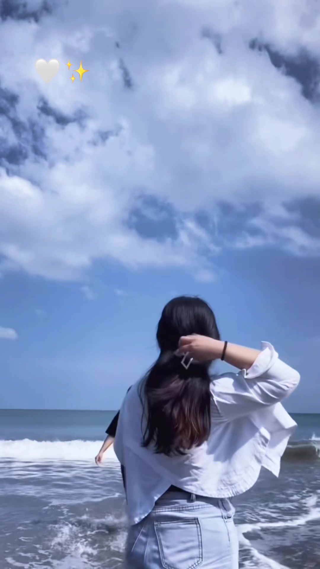 @Jshshjkskks