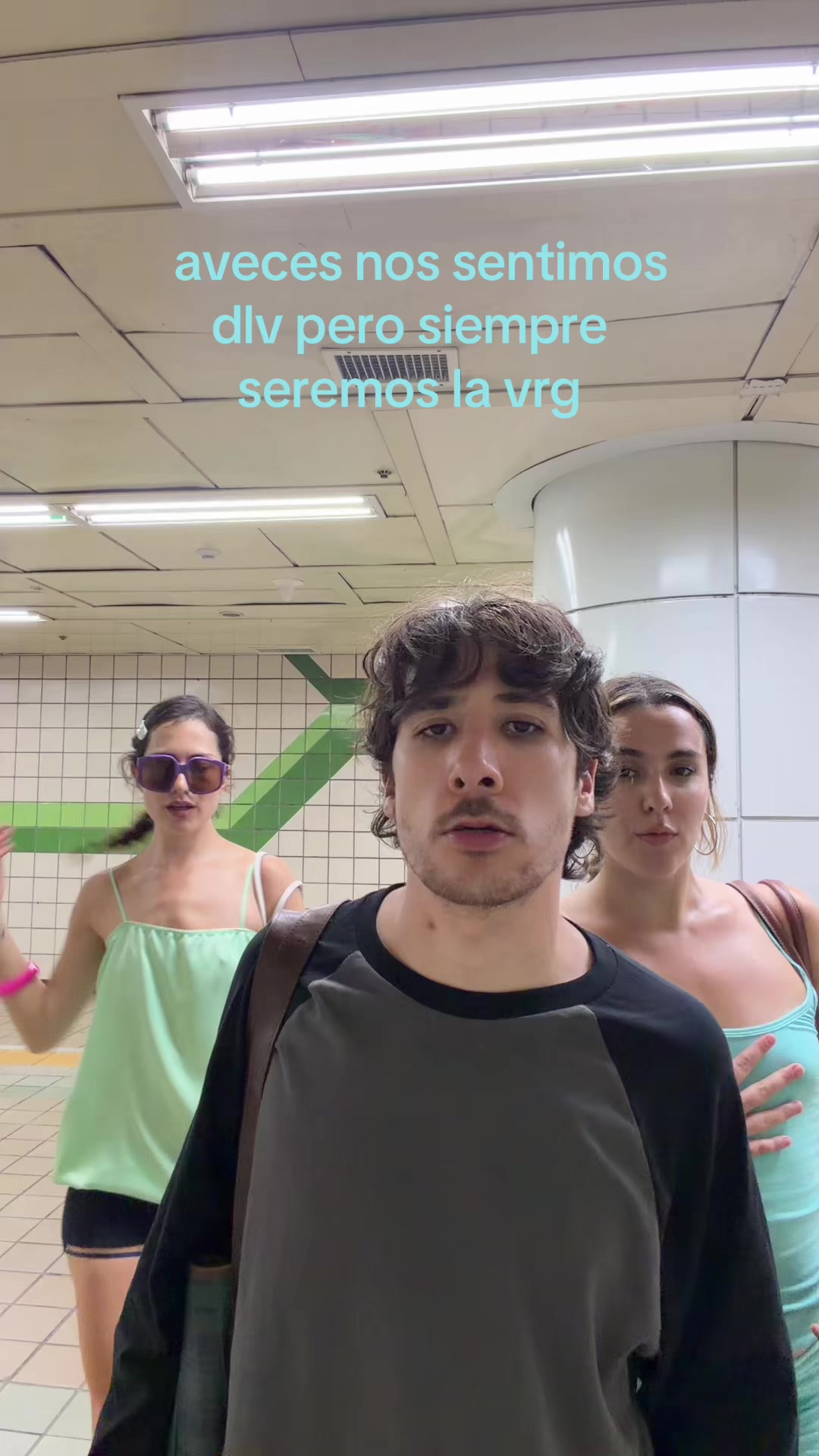 @Gogo