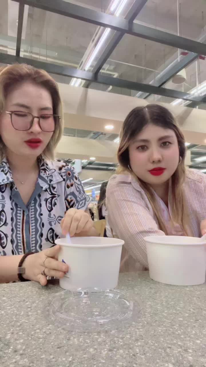 @👸 Thae 🧠 Su 👸(အမွှေစိန် 😘)
