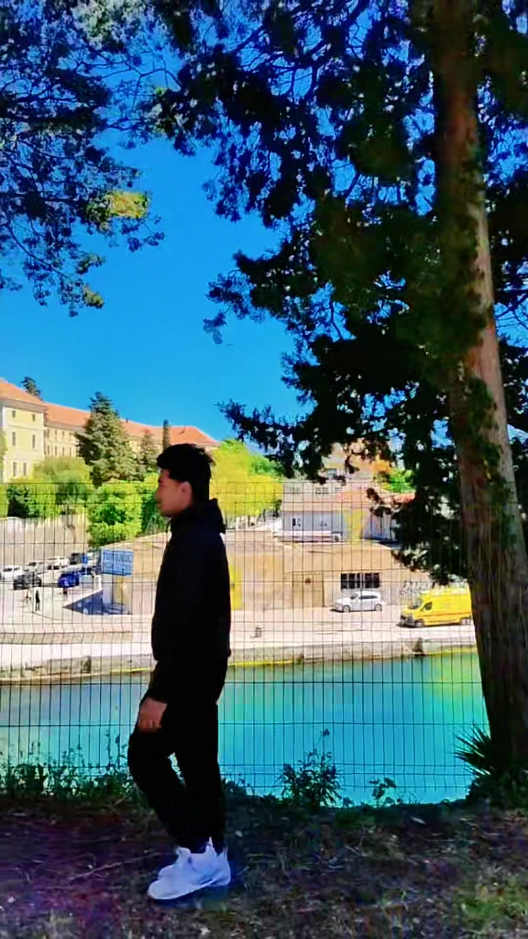 @SaTiSh🇳🇵❤️ 🇭🇷