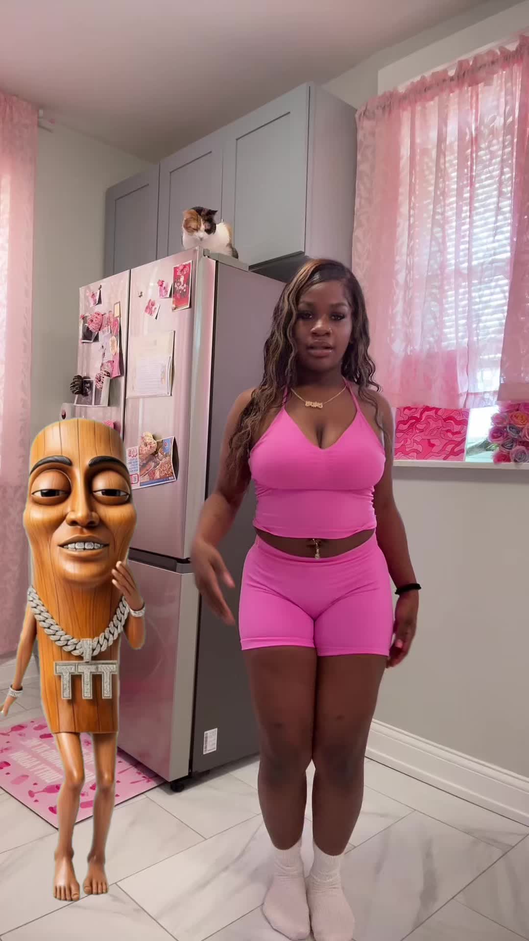 @nefertitixoxo