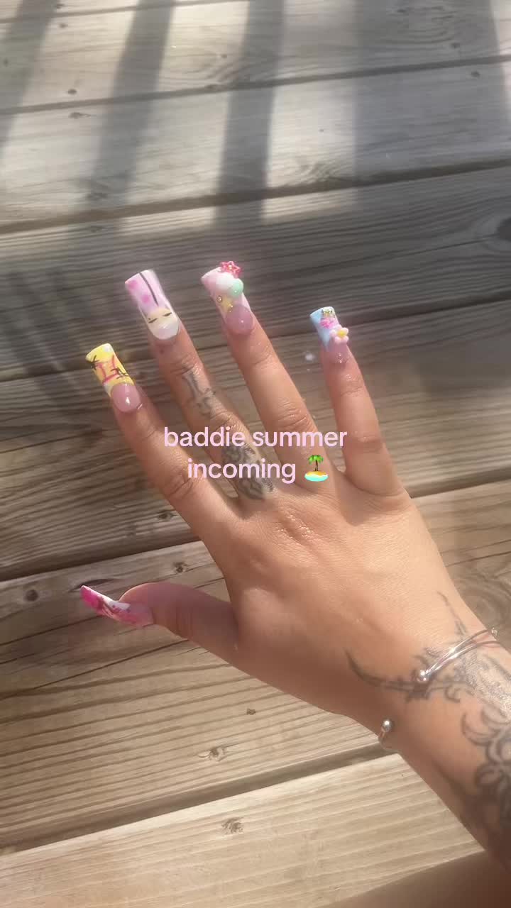 @nailsforangelz