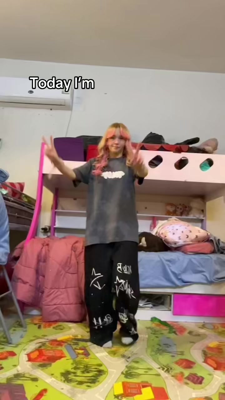 @pinkblondie30
