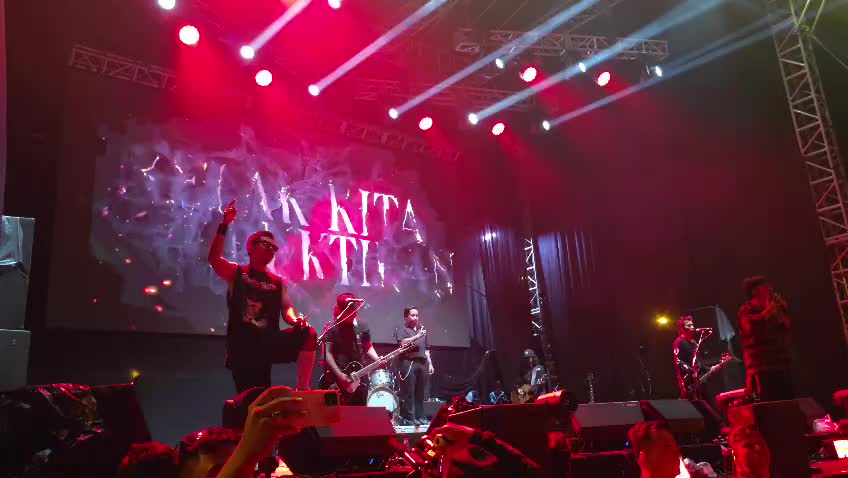 @Akhsa
