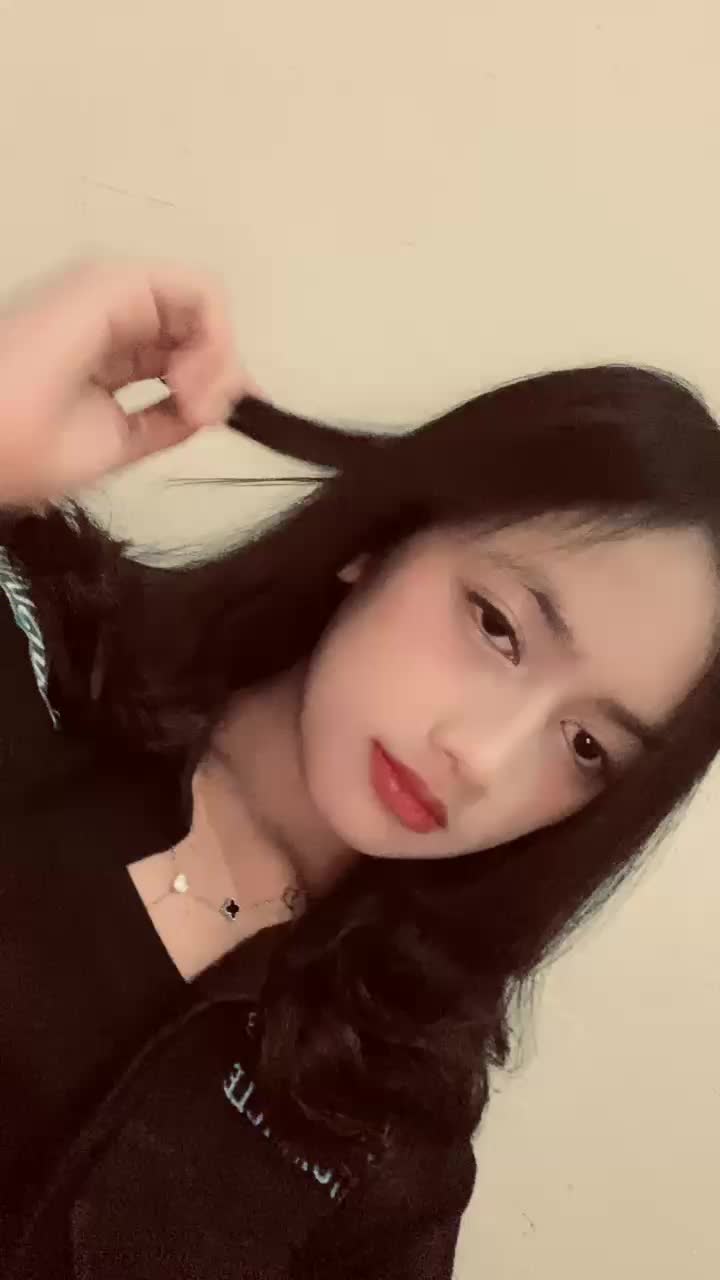 @silvianaaaaa__
