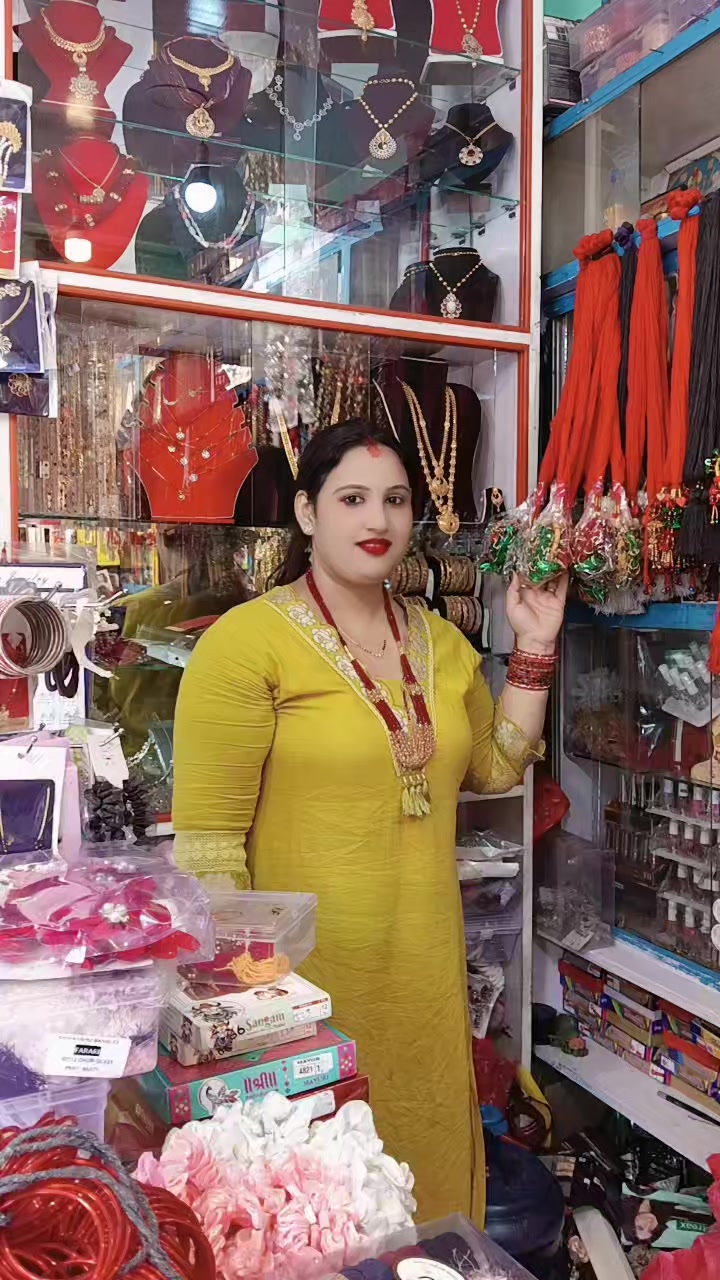 @santoshi