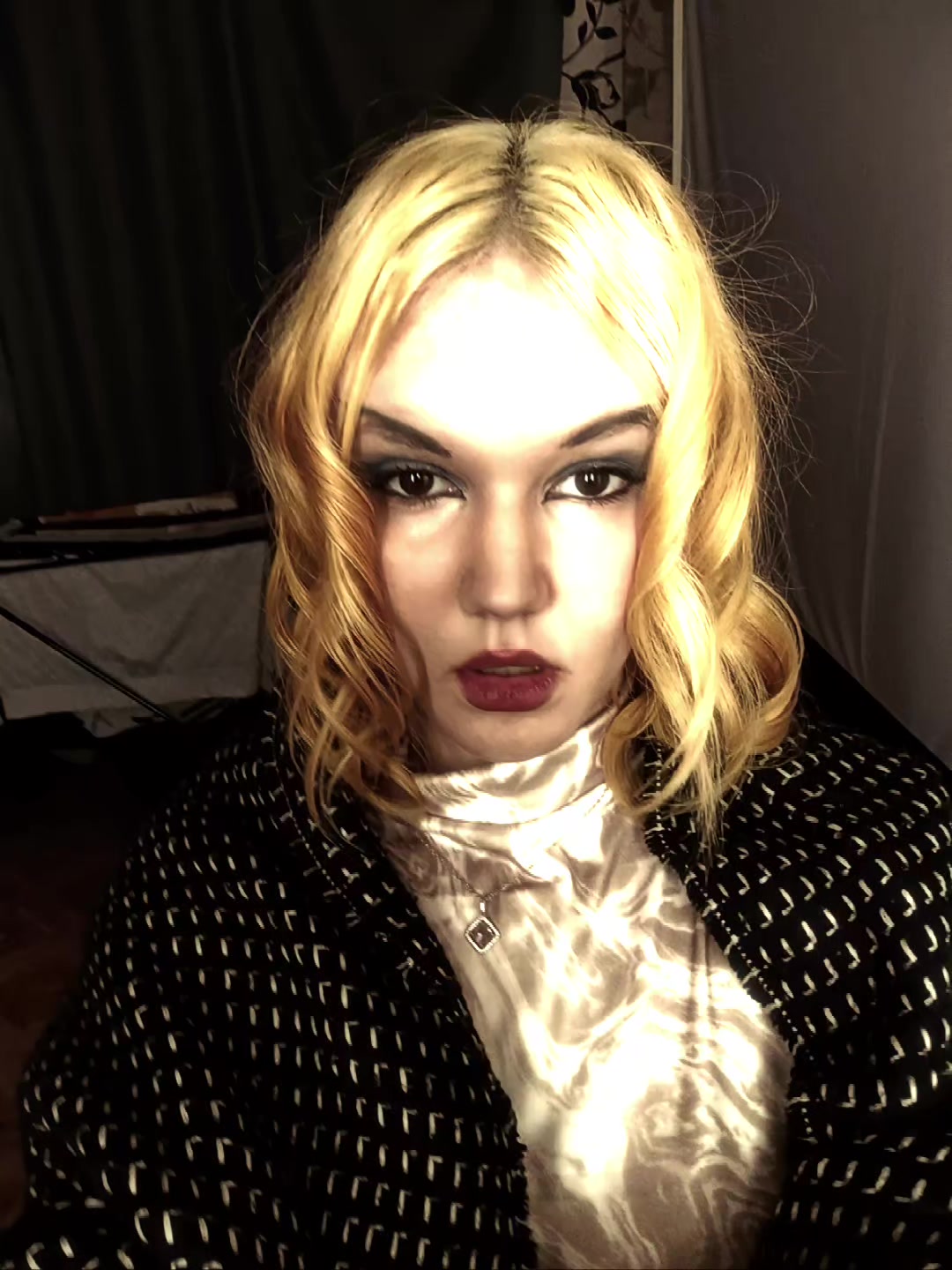 @просто Kira