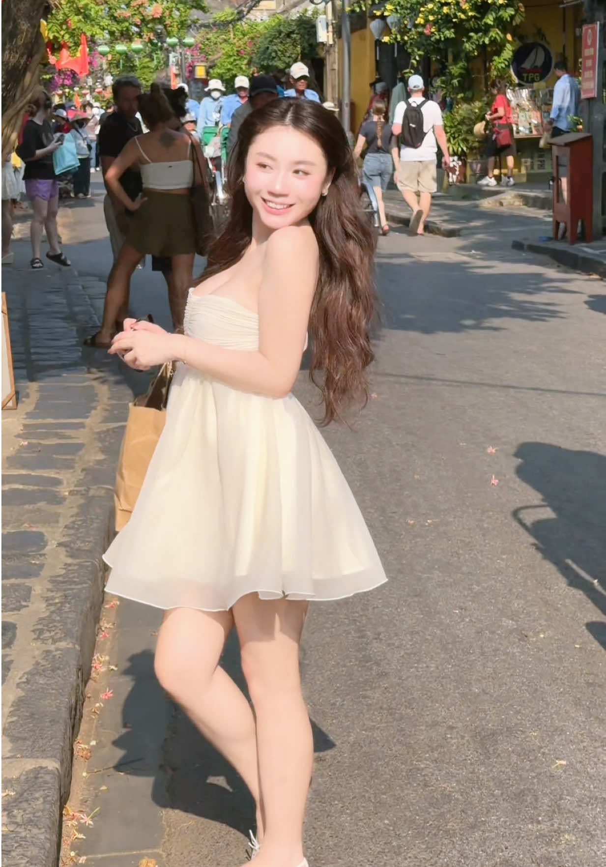 @Linh Chi Phạm