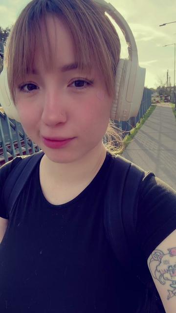 @neekoliinaa