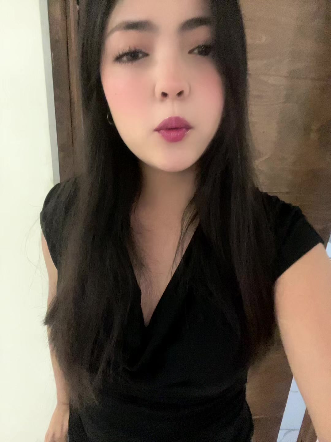 @x_naily
