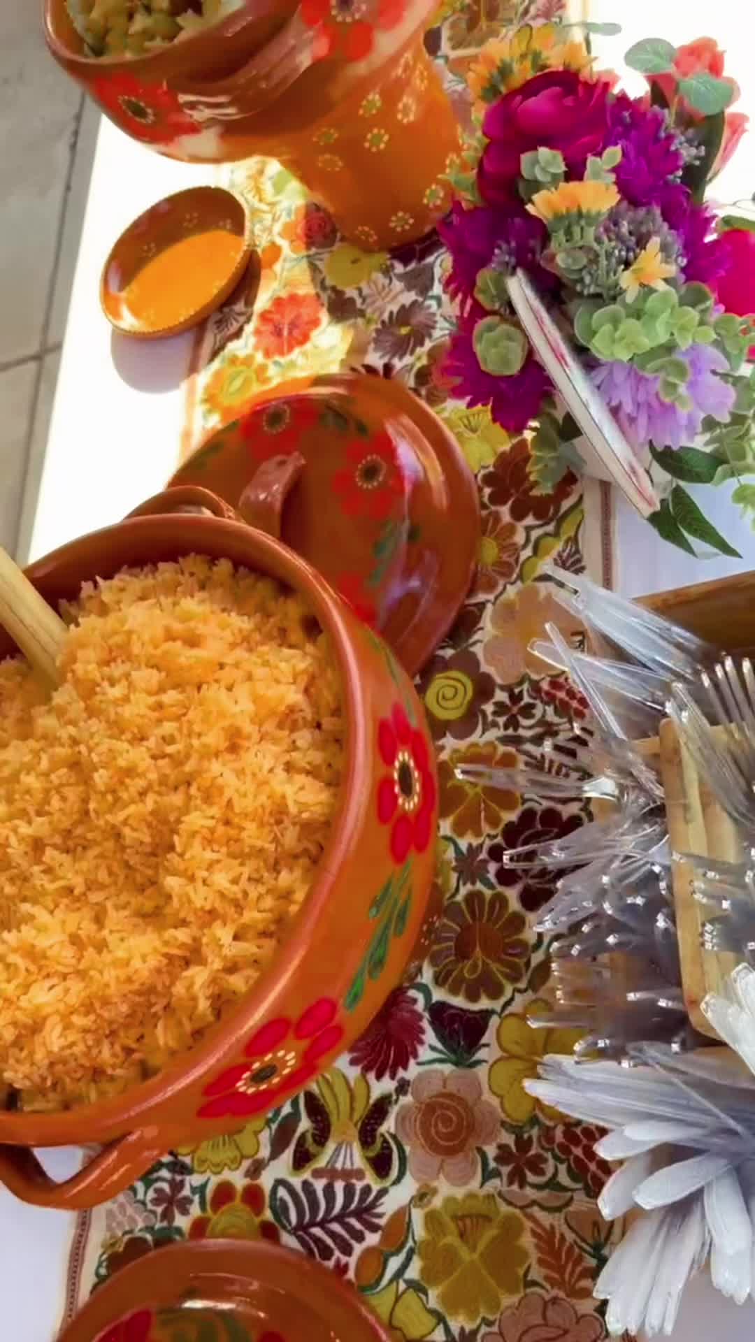 @salsasmoleymas